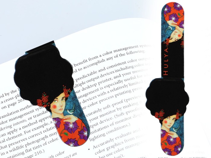 Carmani, kpl. 4 zakładek magnetycznych do książek - H. OZDEMIR