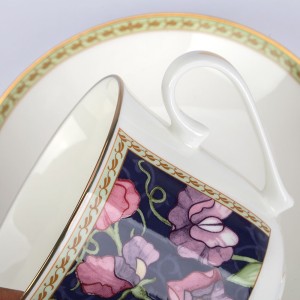 MORRIS-ROY-KIRKHAM-PORCELANA-sweet-pea-7a.jpg