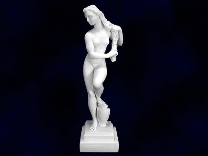 Maska, grecka figurka alabastrowa - Figura kobiety