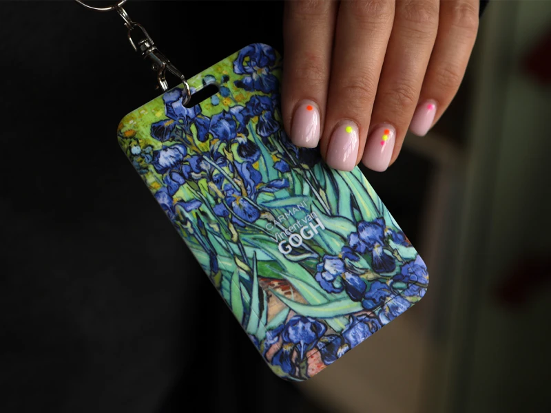 Carmani, etui na kartę/identyfikator - VAN GOGH/Irysy