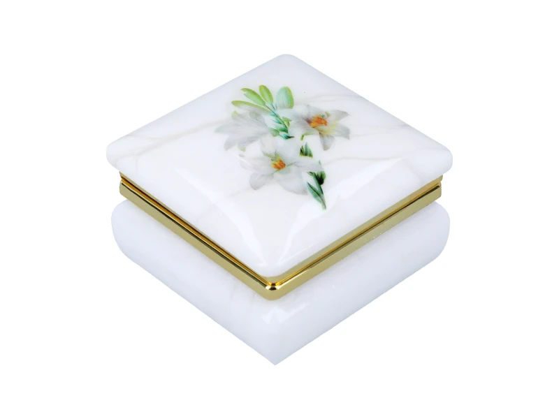 Kasetka alabastrowa kwadratowa 6x6cm (w pudełku)