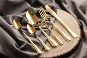 Komplet 24 szt. sztućców dla 4 osób Luce złoty