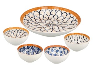 Porcelanowy kpl. 4 miseczek + talerz, 11.5x6cm