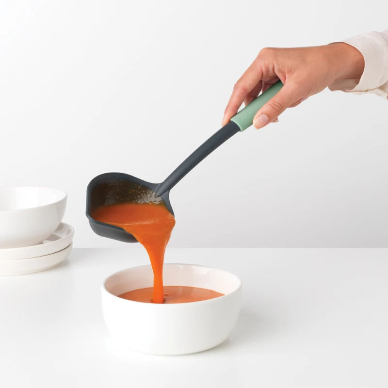 Łyżka wazowa ze skrobakiem Tasty+ zielona 122729