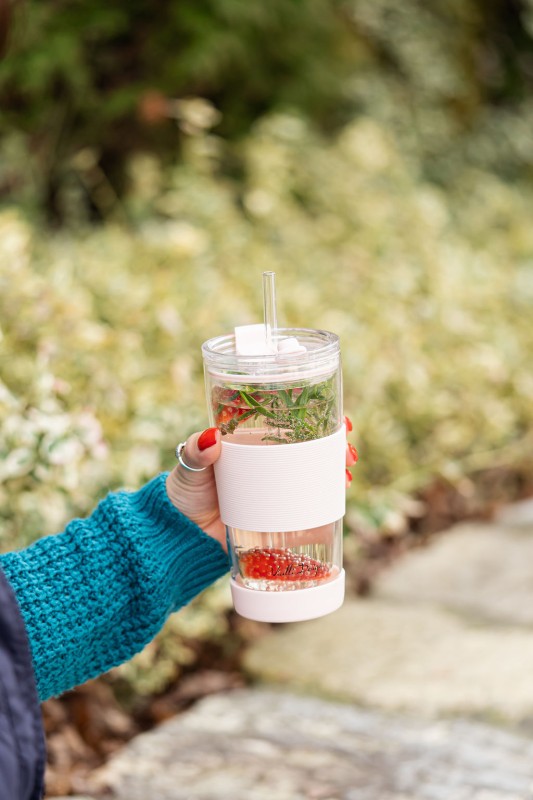 Kubek termiczny szklany ze słomką 600 ml różowy Fuori 30411