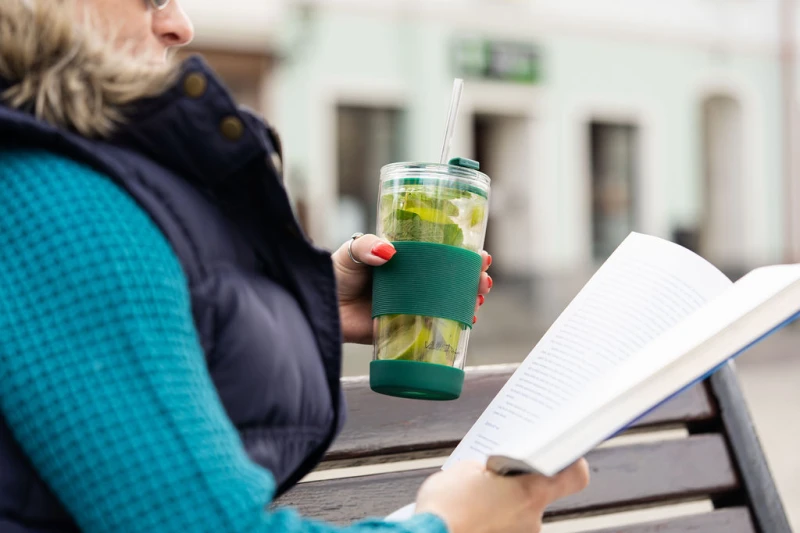 Kubek termiczny szklany ze słomką 600 ml zielony Fuori 30398