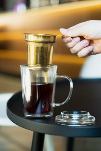 Szklanka z podwójną ścianką z zaparzaczem Amo 300 ml 29378