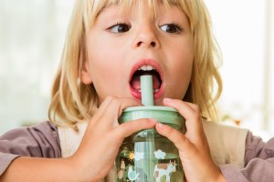 Szklanka dziecięca ze słomką Mio 250ml Little Farm 108023065399