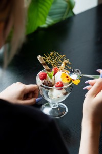 2 pucharki do deserów z podwójną ścianką 250 ml Amo 8999