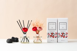 Dyfuzor zapachowy z patyczkami Camellia 120 ml Lovely Peony PDI30431