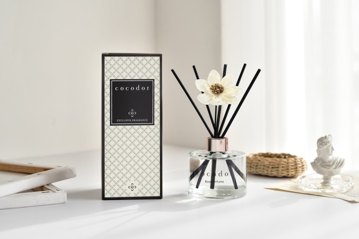 Dyfuzor zapachowy z patyczkami White Flower 200 ml Rose Perfume 200 PDI30387