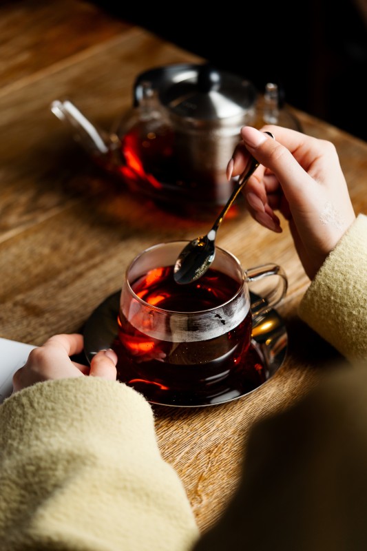 Filiżanka 400ml z łyżeczką i stalowym spodkiem Eva 1906