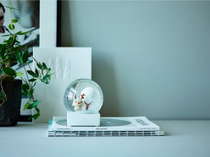 Figurka kula śnieżna Hoptimist Reindeer Globe L beżowa 26378