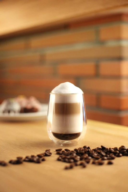 Vialli Design- Szklanka z podwójną ścianką Amo 400 ml 20252