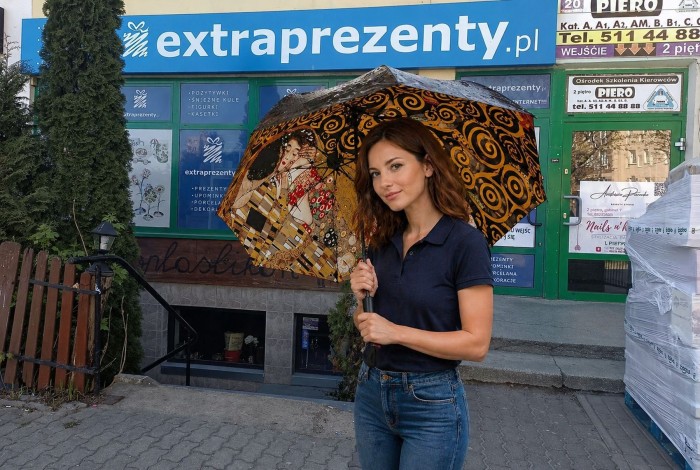 CARMANI-mywdomu.pl-extraprezenty.pl-maja-parasol-klimt-od-srodka.jpg