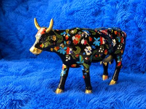 KRÓWKA-Cowsonne-4040491467612--mywdomu.pl-extraprezenty.pl-NA-SOFIE-1.jpg