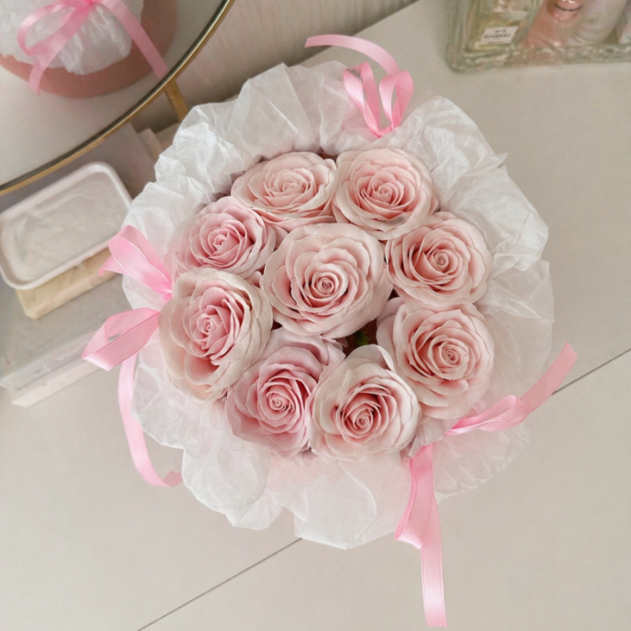 Flower box, bukiet zapachowych kwiatów mydlanych w pudełku, LED 9szt. BUK33R