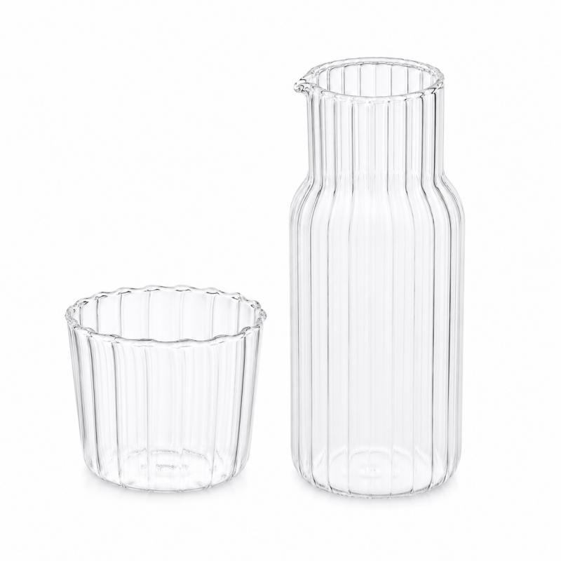 Karafka z falowanymi ściankami 510ml i pokrywką- szklanką 220 ml KARR02