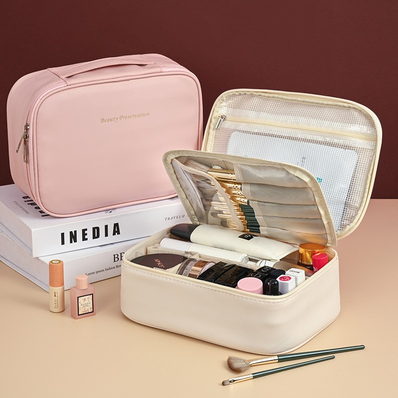 Kosmetyczka rozkładana elegancka kuferek etui z ekoskóry kremowa KS146K