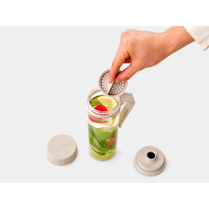 Brabantia, Butelka na wodę z sitkiem Make &amp; Take 500 ml Soft Beige 240980
