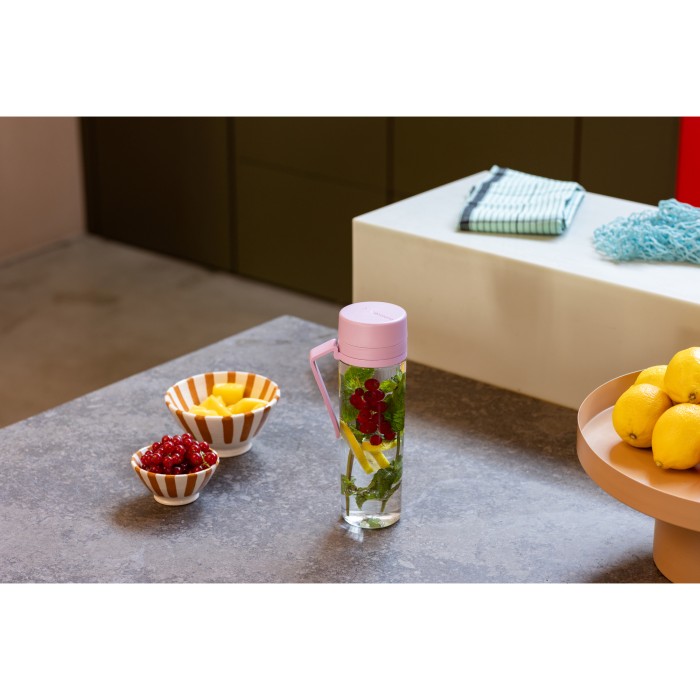 Brabantia, Butelka na wodę z sitkiem Make &amp; Take 500 ml Lilac Pink 241086