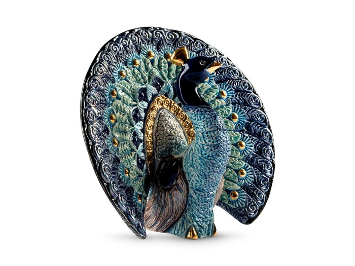 De Rosa Rinconada, ceramiczna figurka z Urugwaju - PAW NIEBIESKI
