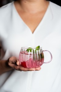 Vialli Design, komplet 2 szklanek z różowym uchem - TULIP, 350ml