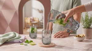 Vialli Design, zestaw 3 el. karafka 1000 ml i 2 szklanki 450 ml szare Geo Graphite