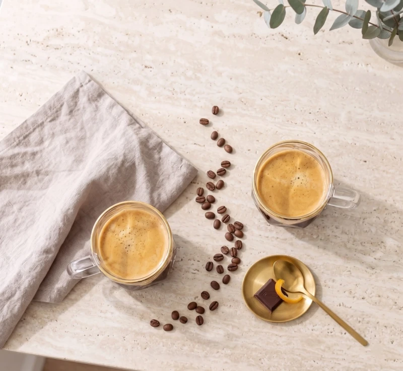 Vialli Design, komplet 2 filiżanki do espresso 120 ml ze złotym rantem Geo Gold