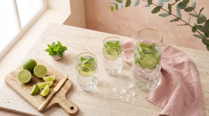 Vialli Design, zestaw 3 el. karafka 1000 ml i 2 szklanki wysokie 400 ml ze złotym rantem Geo Gold