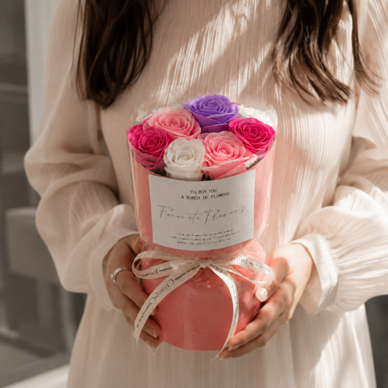 Flower box, bukiet zapachowych kwiatów mydlanych w pudełku fiolet