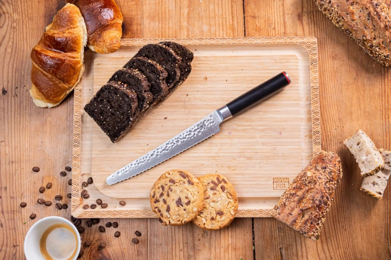 Kotai, Nóż kuchenny – ząbkowany nóż do chleba/ciasta + pudełko prezentowe