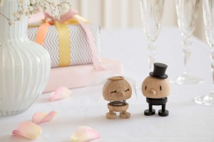 Hoptimist figurka Groom S Raw Oak