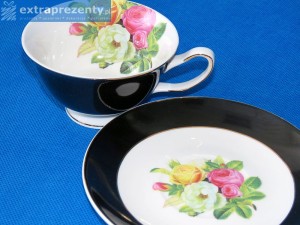 p4y_filiżanka_porcelanowa_KWblack.jpg