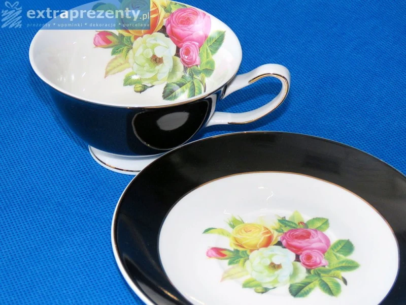 p4y_filiżanka_porcelanowa_KWblack.jpg
